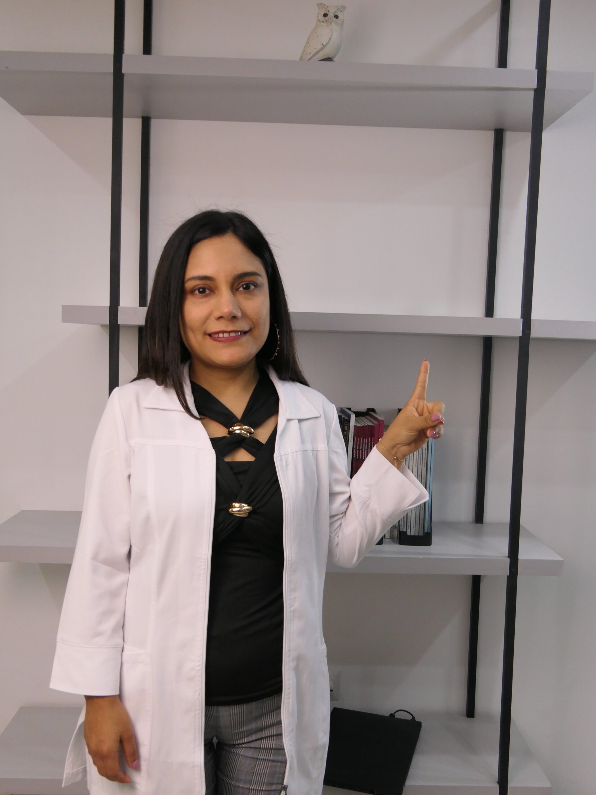 Dra. Jessica Barreto Castillo · Psiquiatra de Adicciones en YACHAY Pueblo Libre